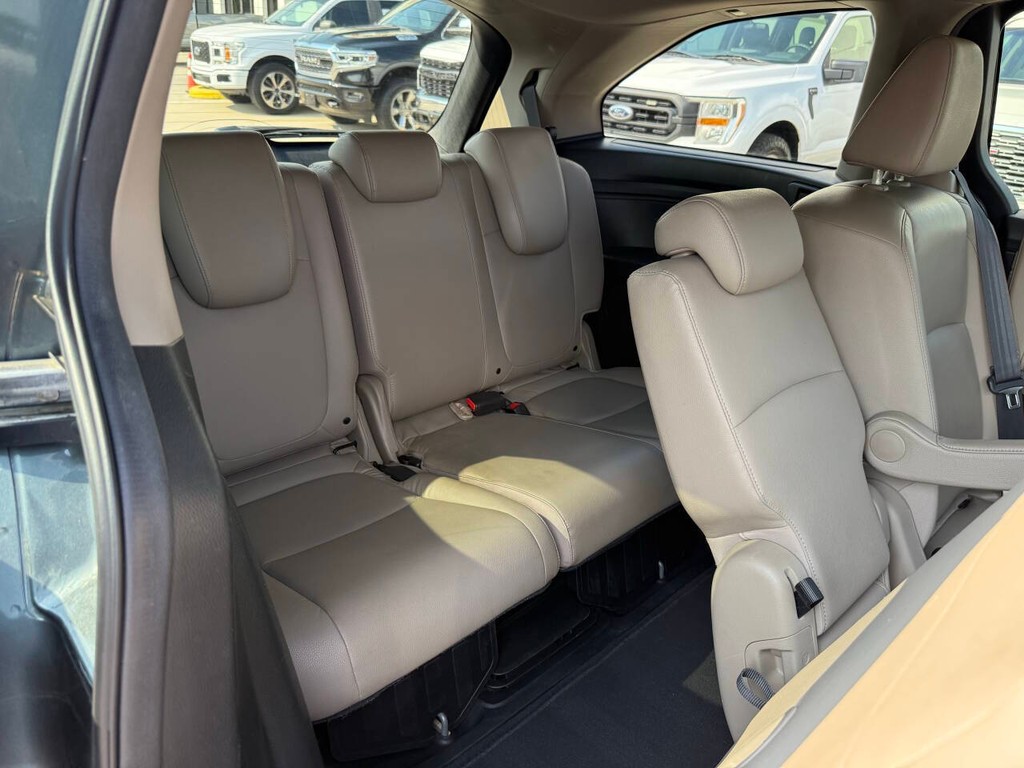 Honda Odyssey Vehicle Full-screen Gallery Image 16