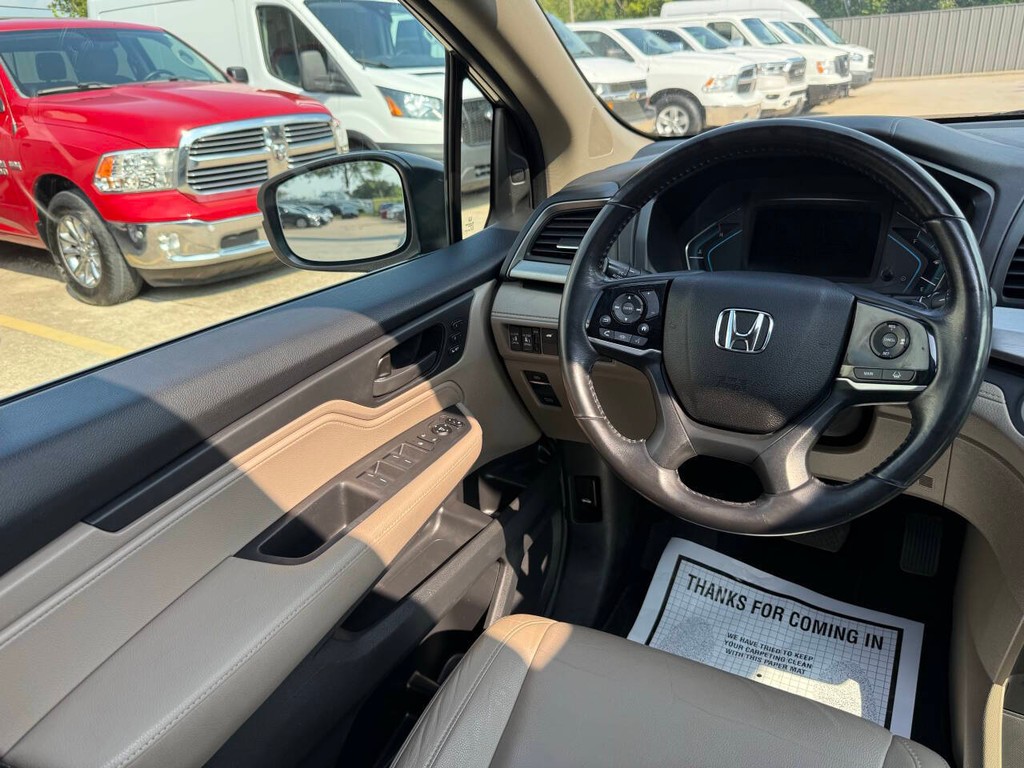 Honda Odyssey Vehicle Full-screen Gallery Image 20