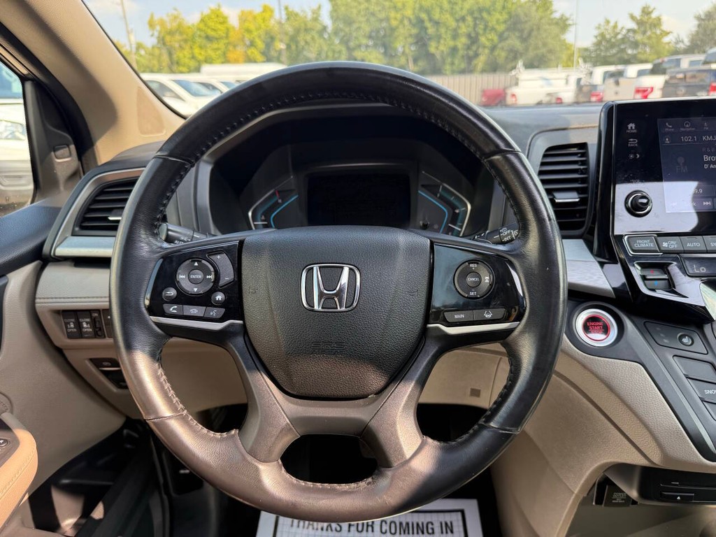 Honda Odyssey Vehicle Full-screen Gallery Image 23