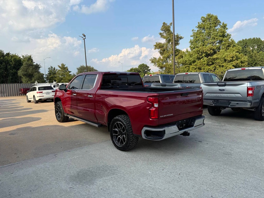 Chevrolet Silverado 1500 Vehicle Full-screen Gallery Image 04