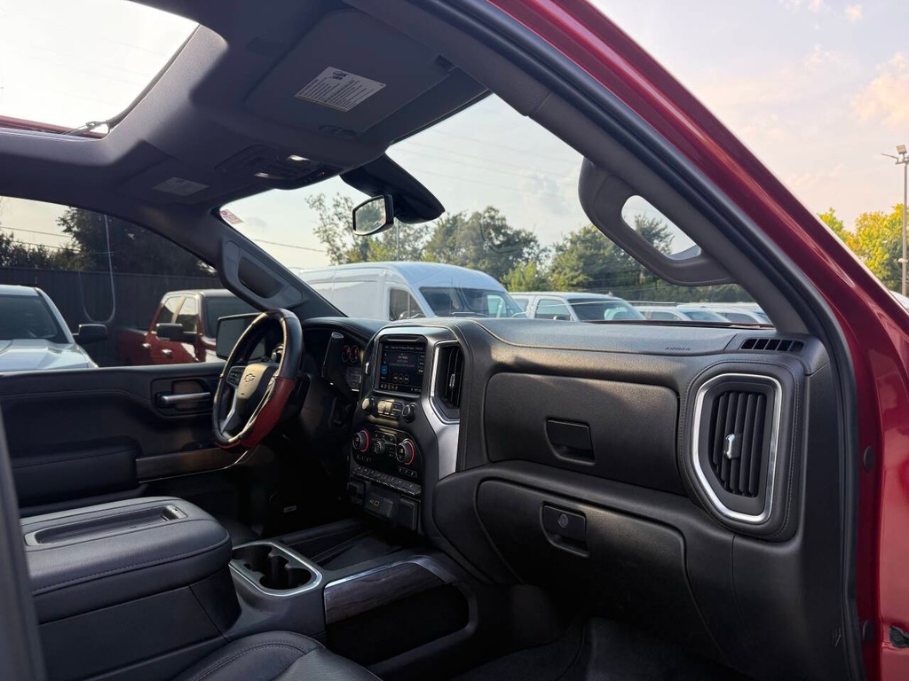 Chevrolet Silverado 1500 Vehicle Full-screen Gallery Image 09