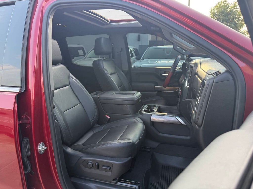 Chevrolet Silverado 1500 Vehicle Full-screen Gallery Image 10