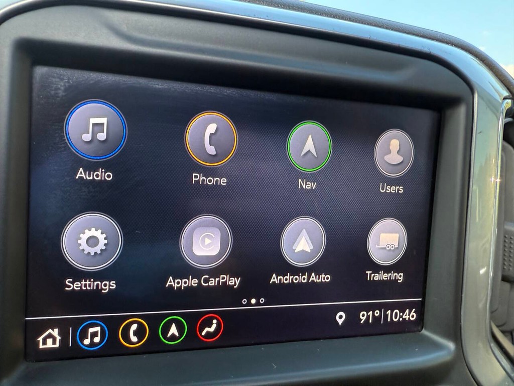 Chevrolet Silverado 1500 Vehicle Full-screen Gallery Image 25