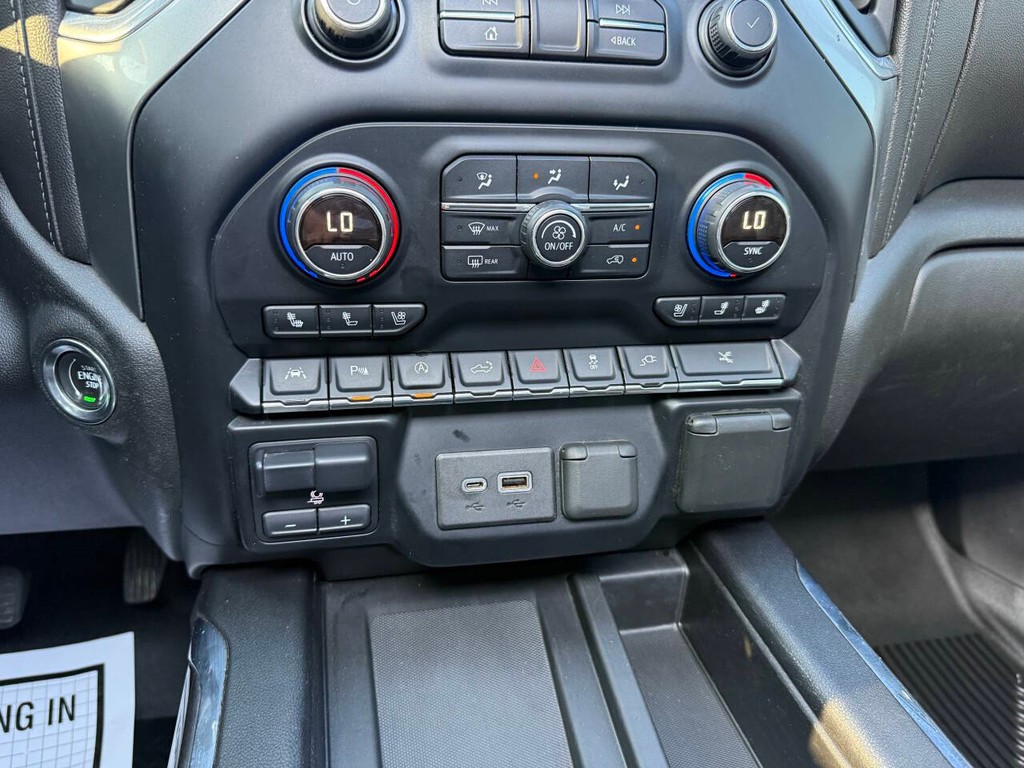 Chevrolet Silverado 1500 Vehicle Full-screen Gallery Image 28