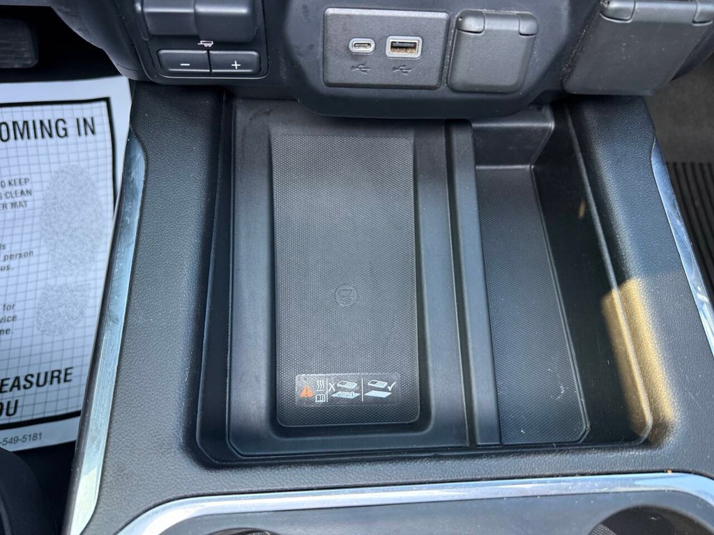 Chevrolet Silverado 1500 Vehicle Full-screen Gallery Image 29