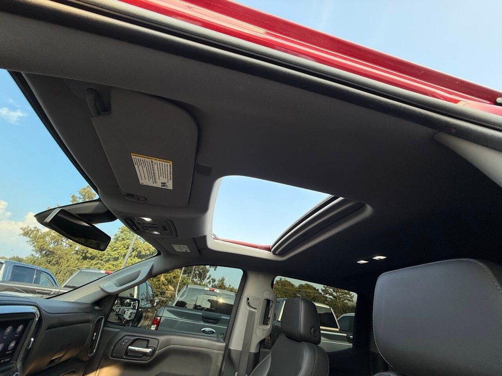 Chevrolet Silverado 1500 Vehicle Full-screen Gallery Image 32