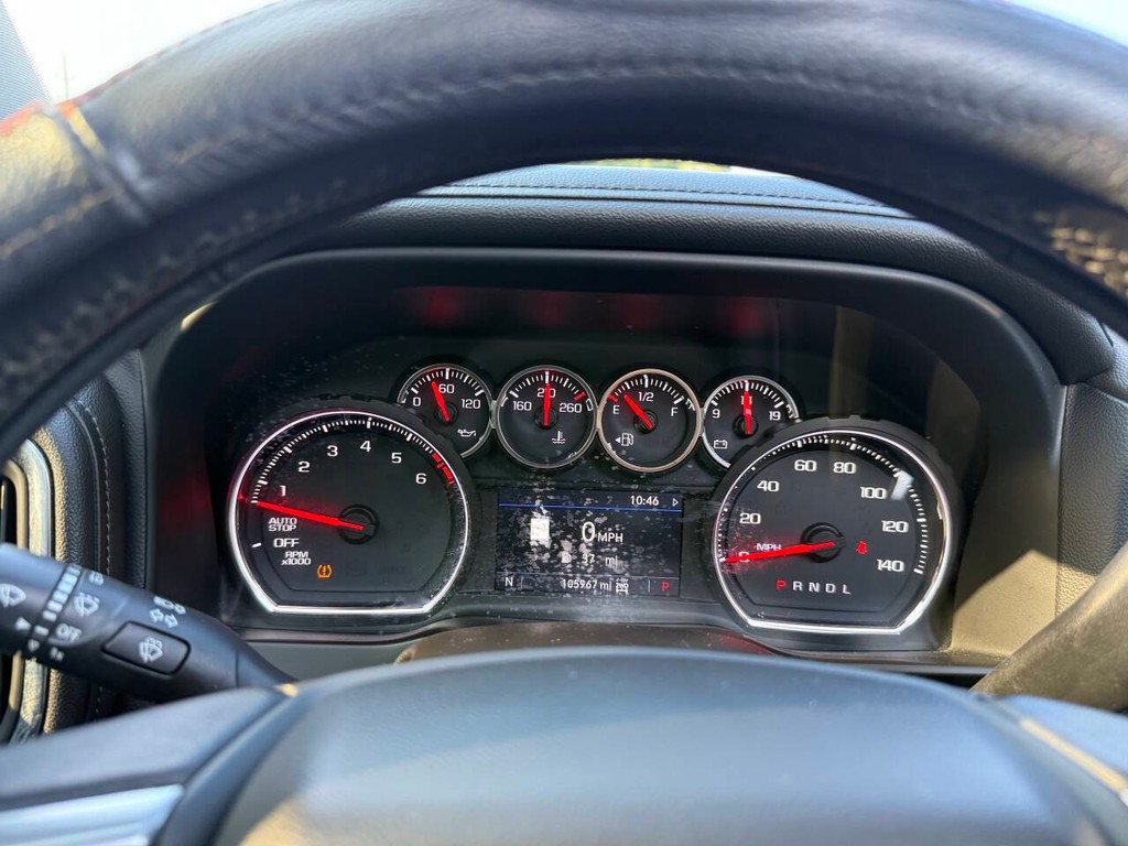 Chevrolet Silverado 1500 Vehicle Full-screen Gallery Image 33