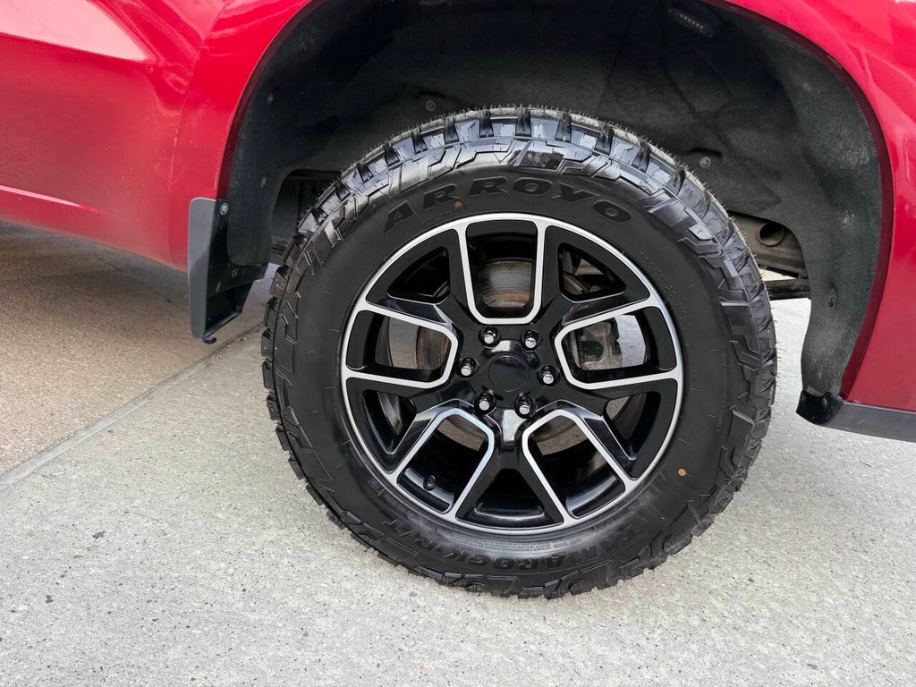 Chevrolet Silverado 1500 Vehicle Full-screen Gallery Image 37