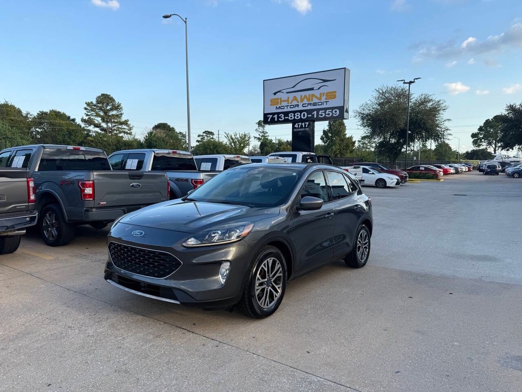 Ford Escape Vehicle Full-screen Gallery Image 03