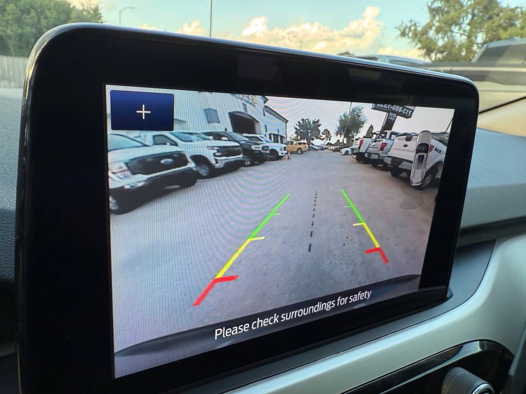 Ford Escape Vehicle Full-screen Gallery Image 26