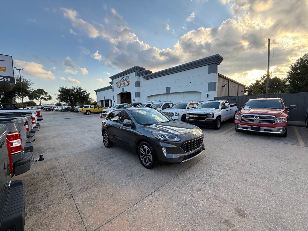 Ford Escape Vehicle Full-screen Gallery Image 44