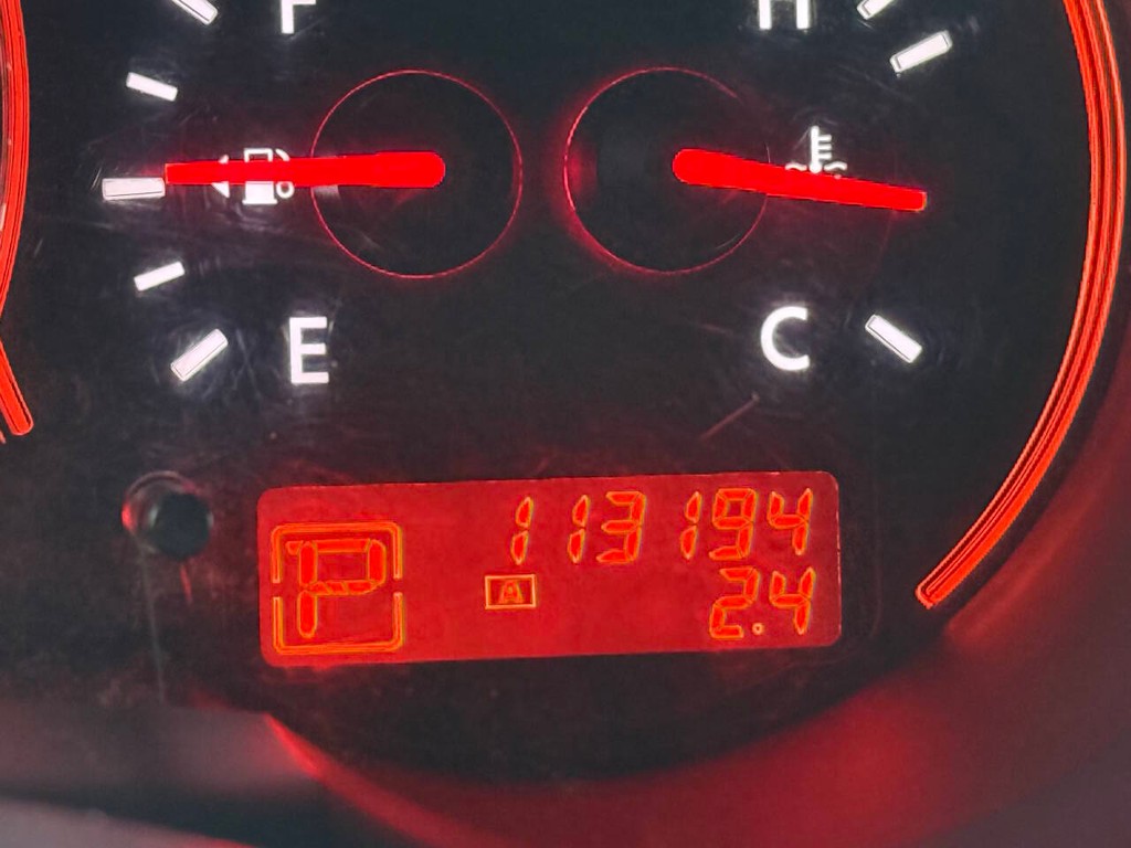 Nissan Altima Vehicle Full-screen Gallery Image 29