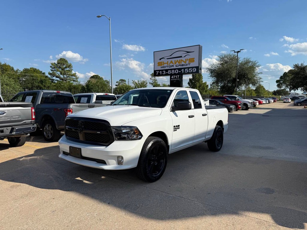 Ram 1500 Classic Vehicle Full-screen Gallery Image 03