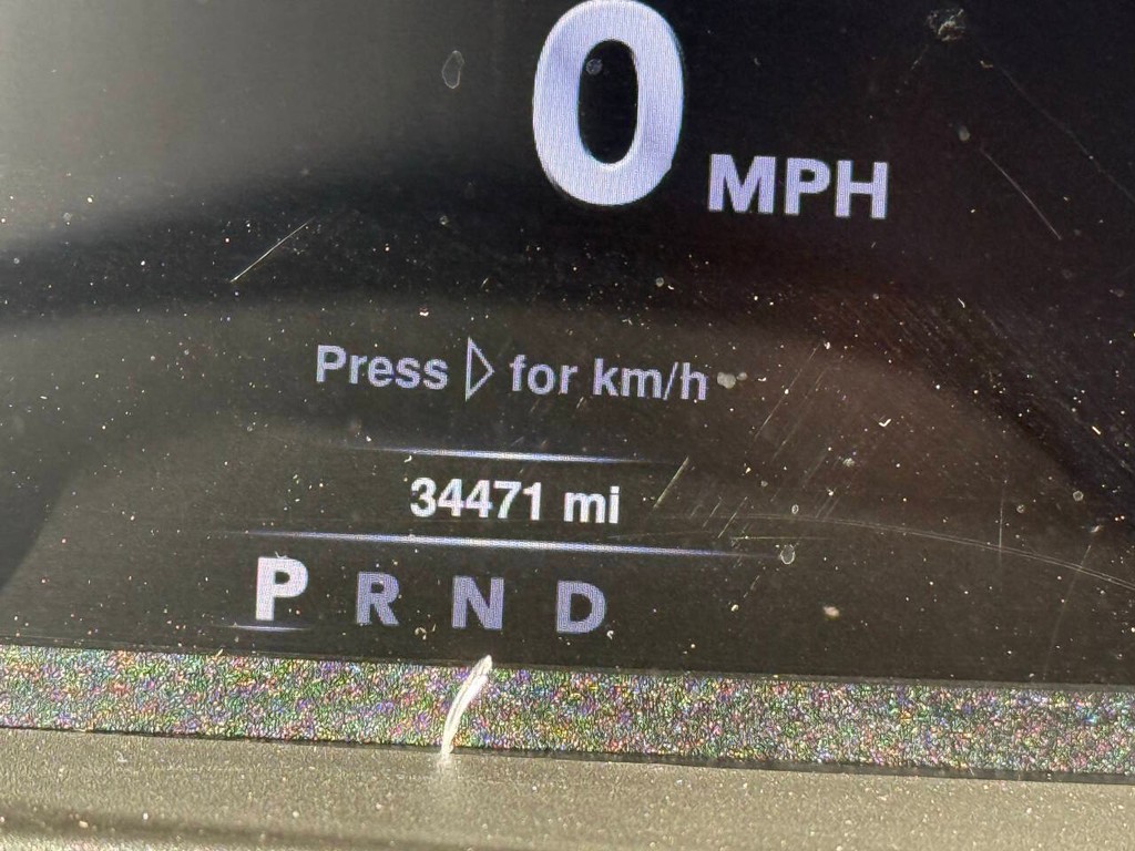 Ram 1500 Classic Vehicle Full-screen Gallery Image 32