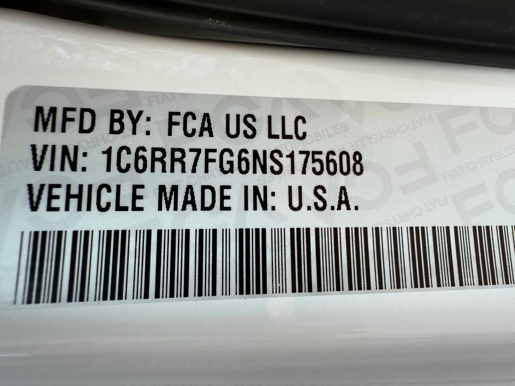 Ram 1500 Classic Vehicle Full-screen Gallery Image 33