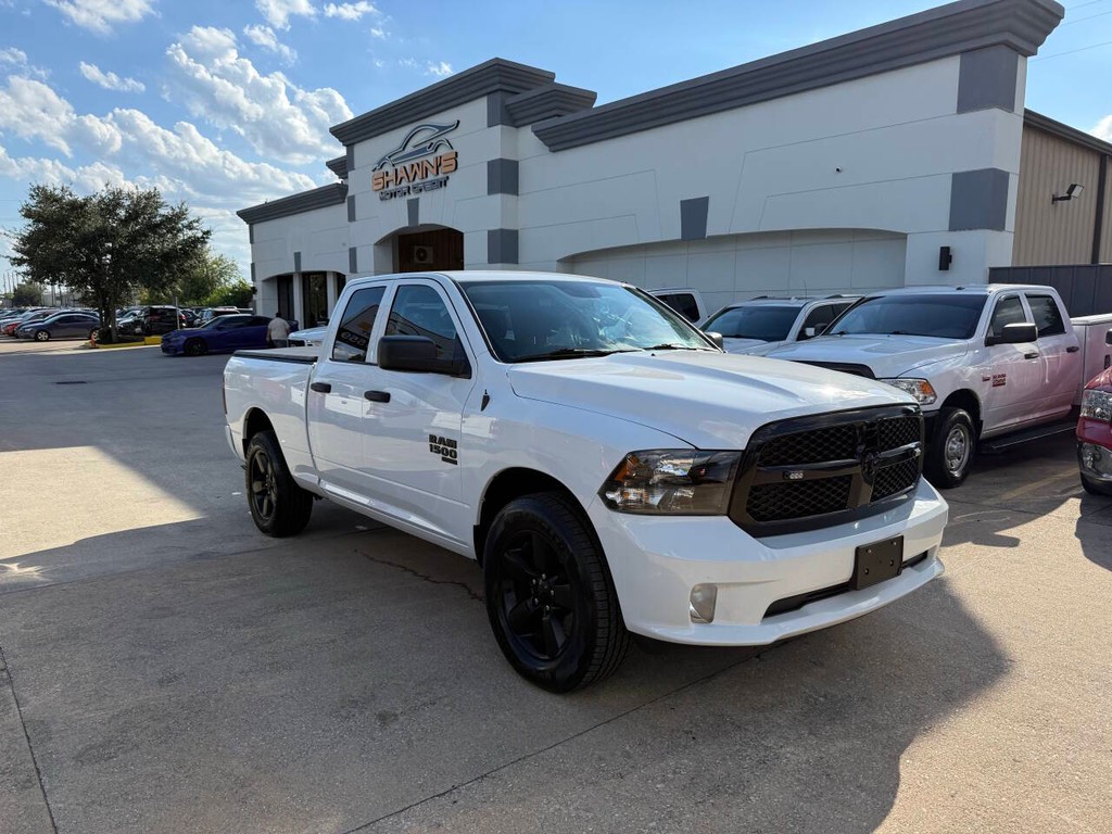 Ram 1500 Classic Vehicle Full-screen Gallery Image 41