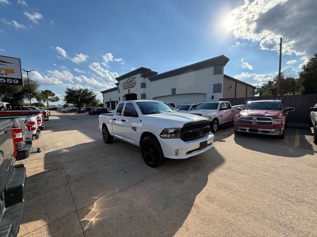 Ram 1500 Classic Vehicle Full-screen Gallery Image 43