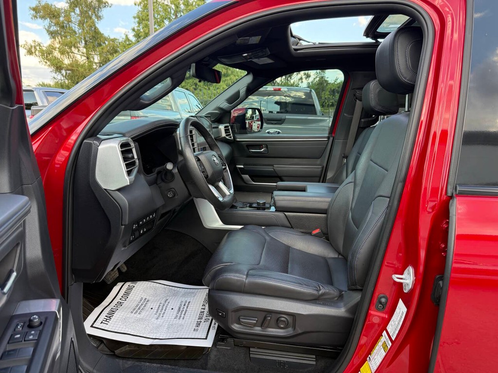 Toyota Tundra Vehicle Full-screen Gallery Image 07