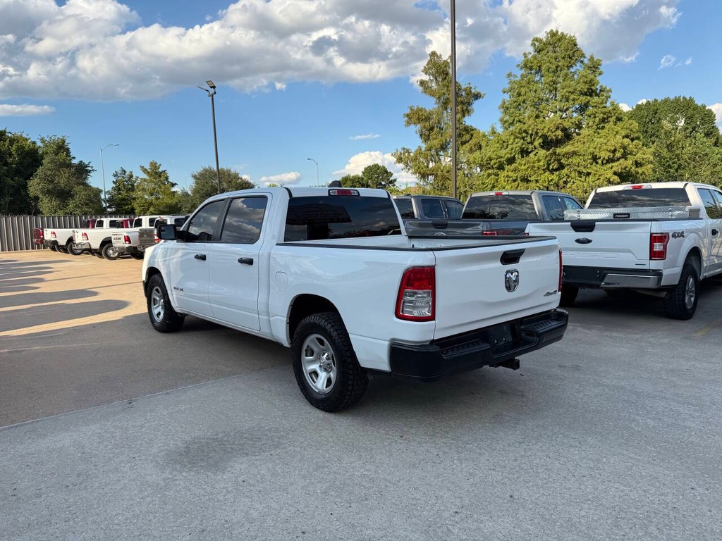 Ram 1500 Vehicle Full-screen Gallery Image 04