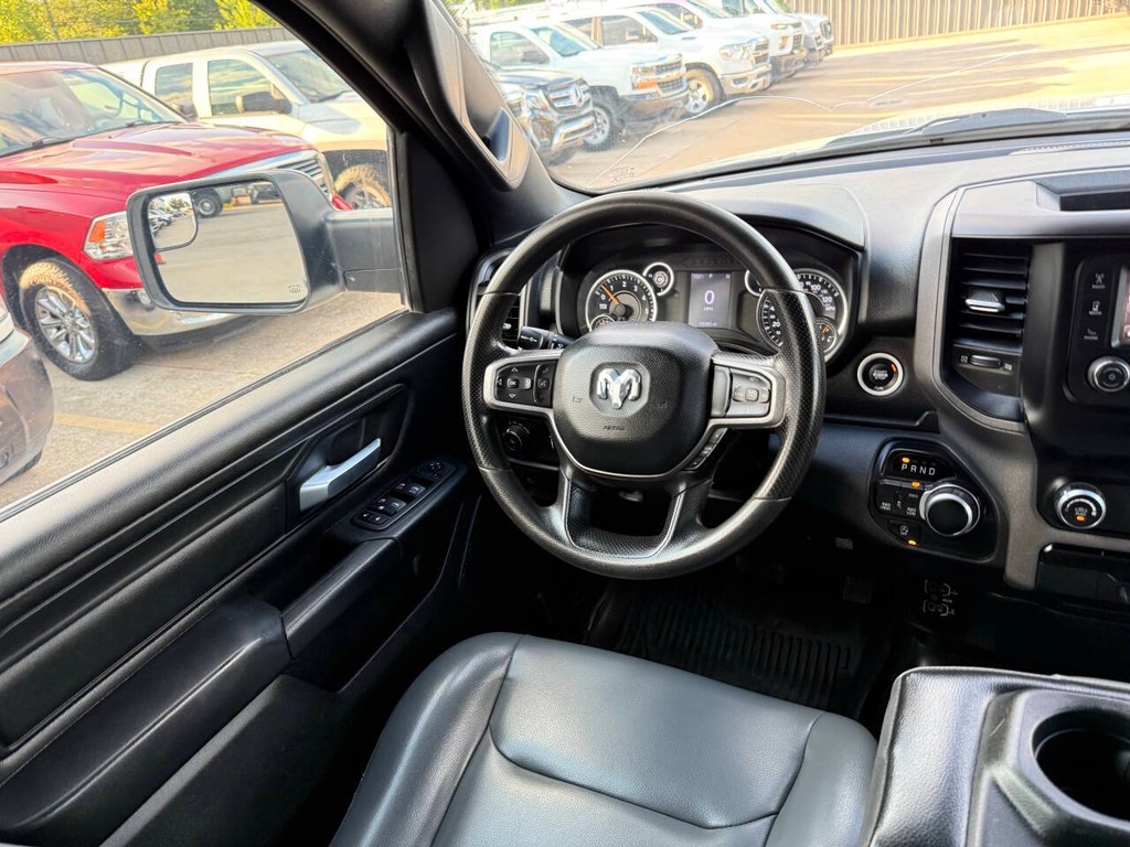 Ram 1500 Vehicle Full-screen Gallery Image 19