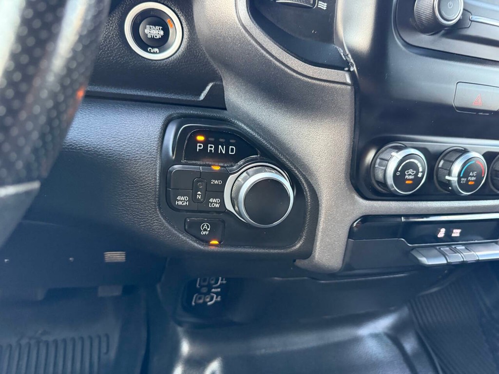 Ram 1500 Vehicle Full-screen Gallery Image 29