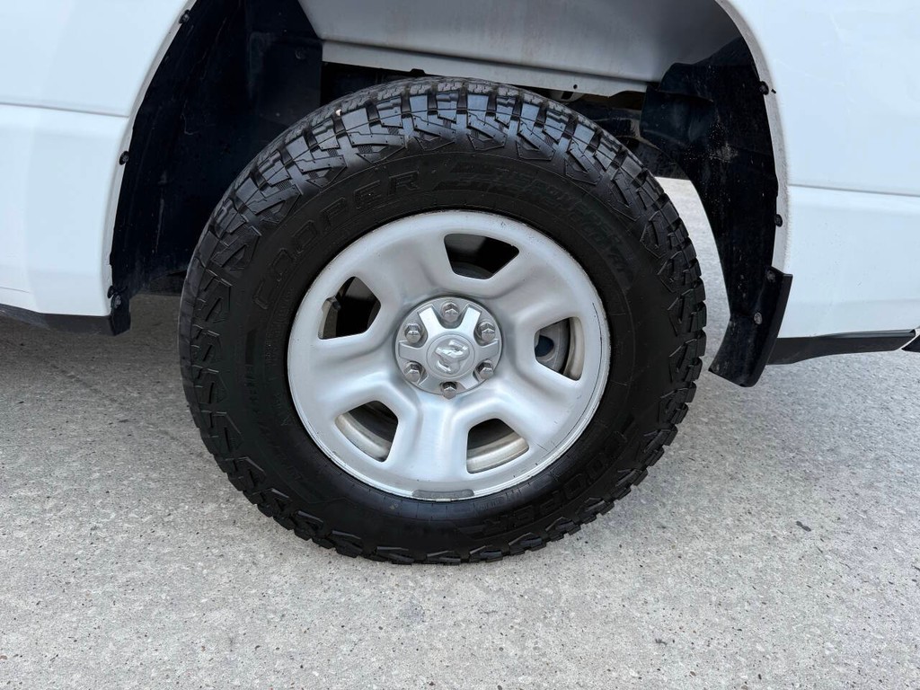 Ram 1500 Vehicle Full-screen Gallery Image 36