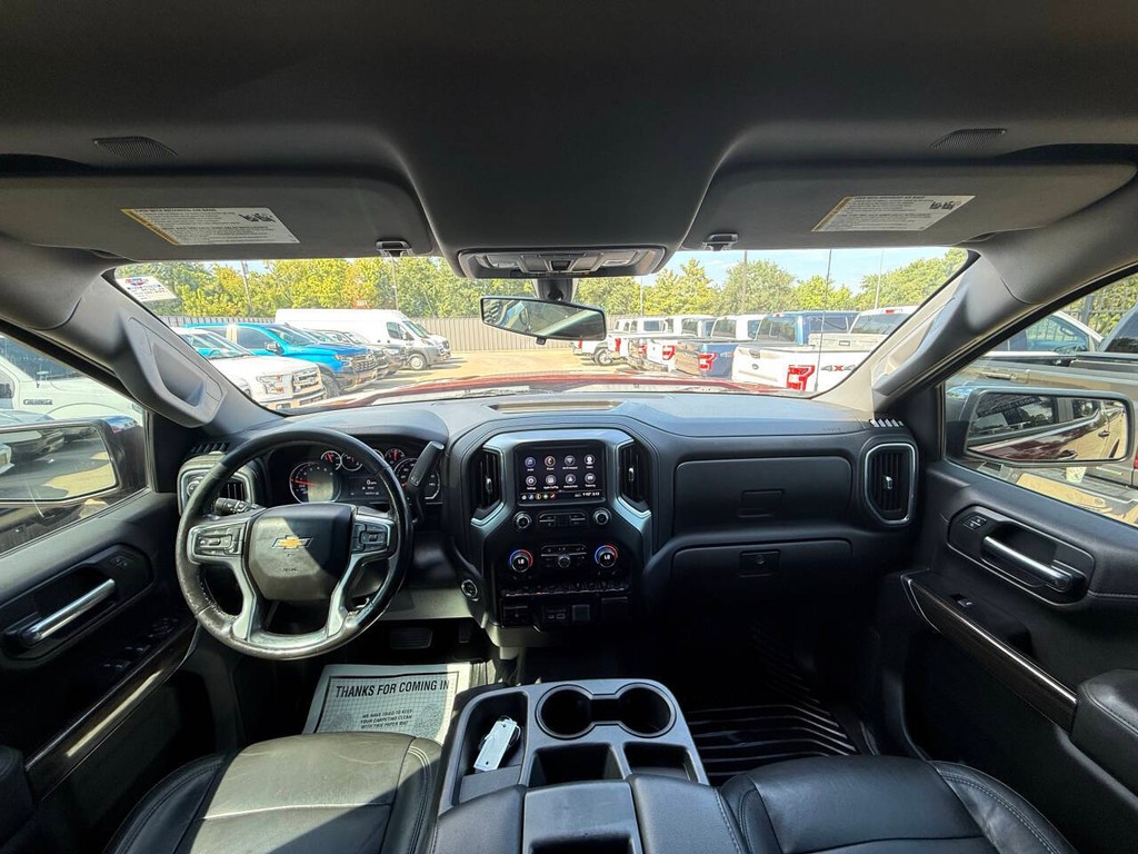 Chevrolet Silverado 1500 Vehicle Full-screen Gallery Image 18