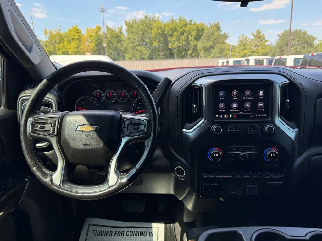 Chevrolet Silverado 1500 Vehicle Full-screen Gallery Image 21