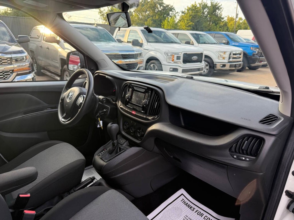 Ram ProMaster City Cargo Van Vehicle Full-screen Gallery Image 09