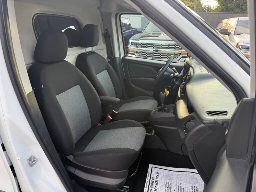 Ram ProMaster City Cargo Van Vehicle Full-screen Gallery Image 10