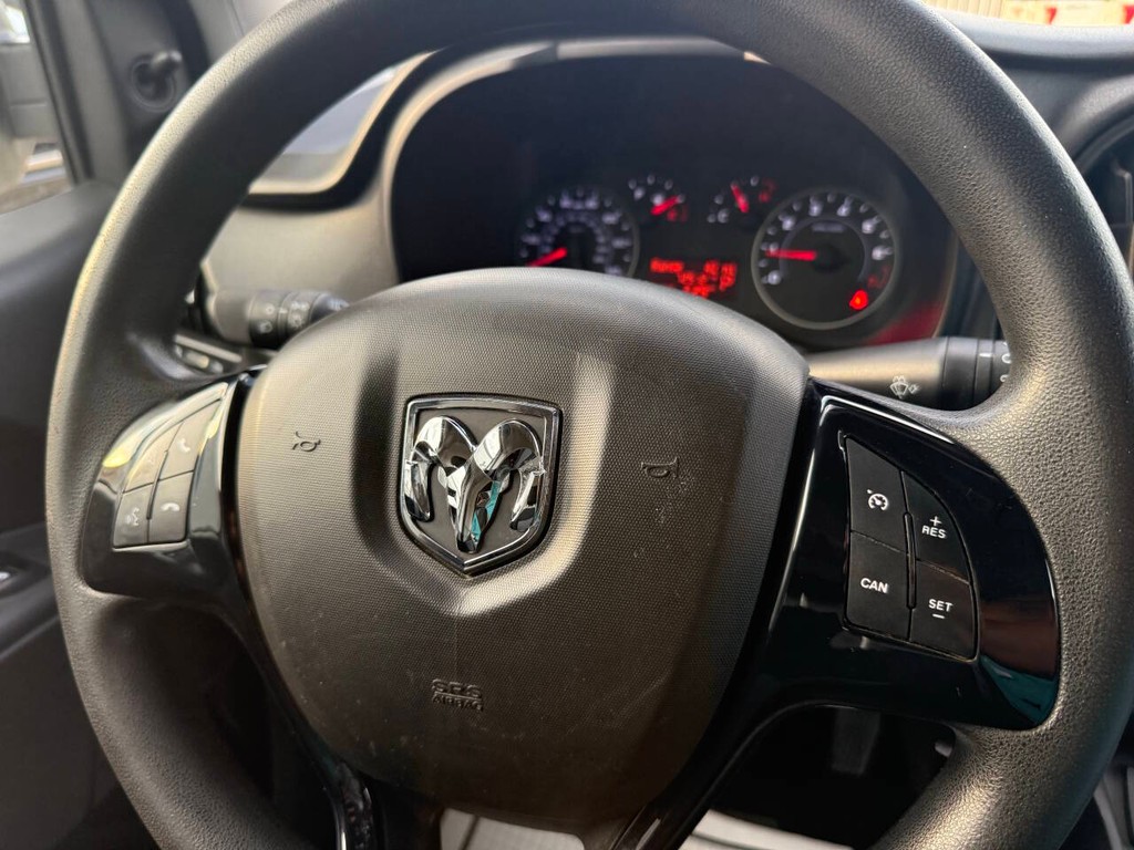 Ram ProMaster City Cargo Van Vehicle Full-screen Gallery Image 16