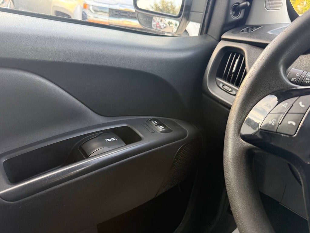 Ram ProMaster City Cargo Van Vehicle Full-screen Gallery Image 22