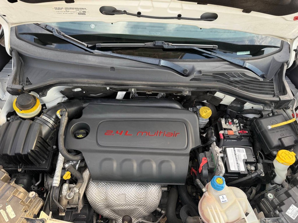 Ram ProMaster City Cargo Van Vehicle Full-screen Gallery Image 26