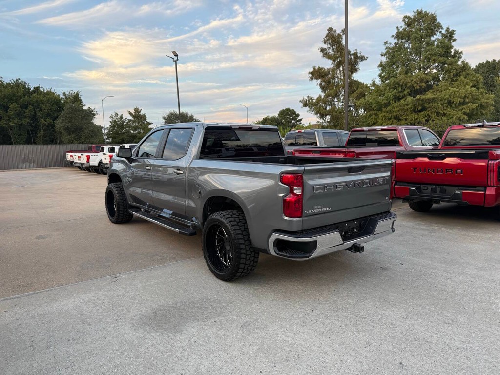 Chevrolet Silverado 1500 Vehicle Full-screen Gallery Image 04