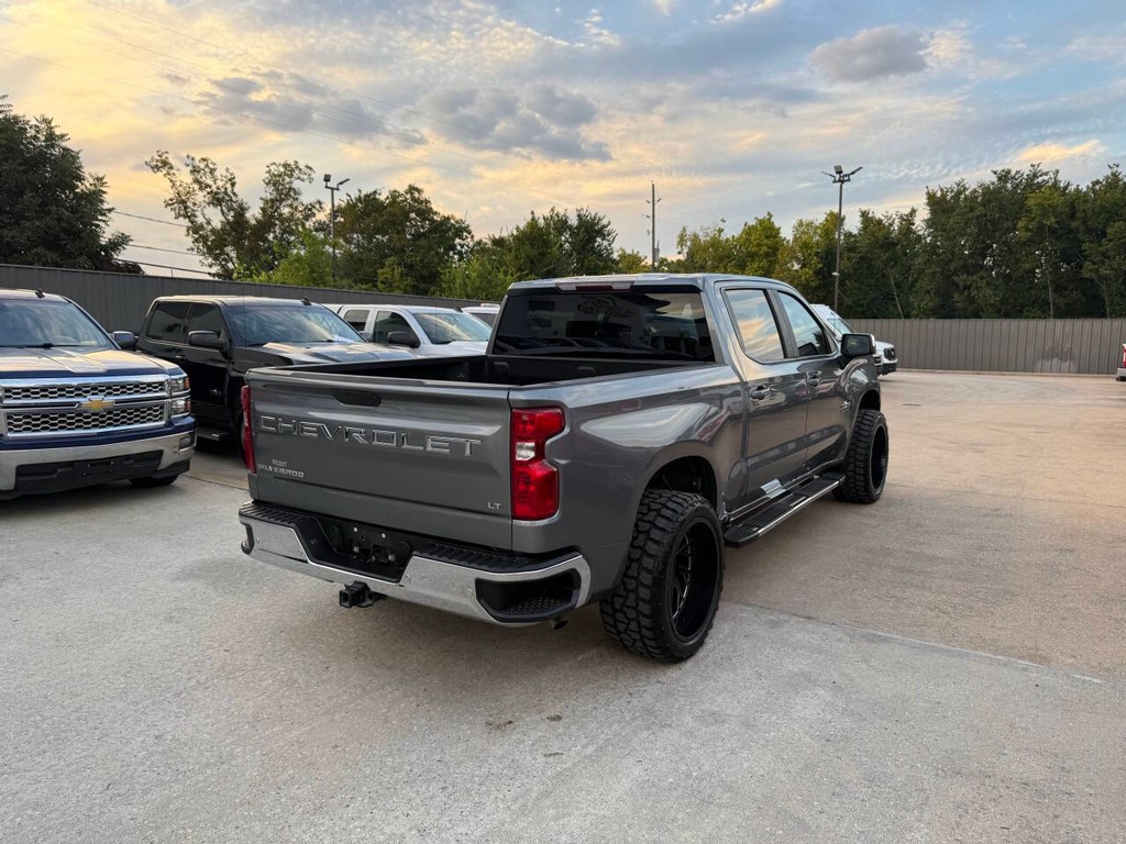 Chevrolet Silverado 1500 Vehicle Full-screen Gallery Image 05