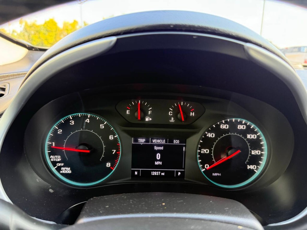 Chevrolet Malibu Vehicle Full-screen Gallery Image 29