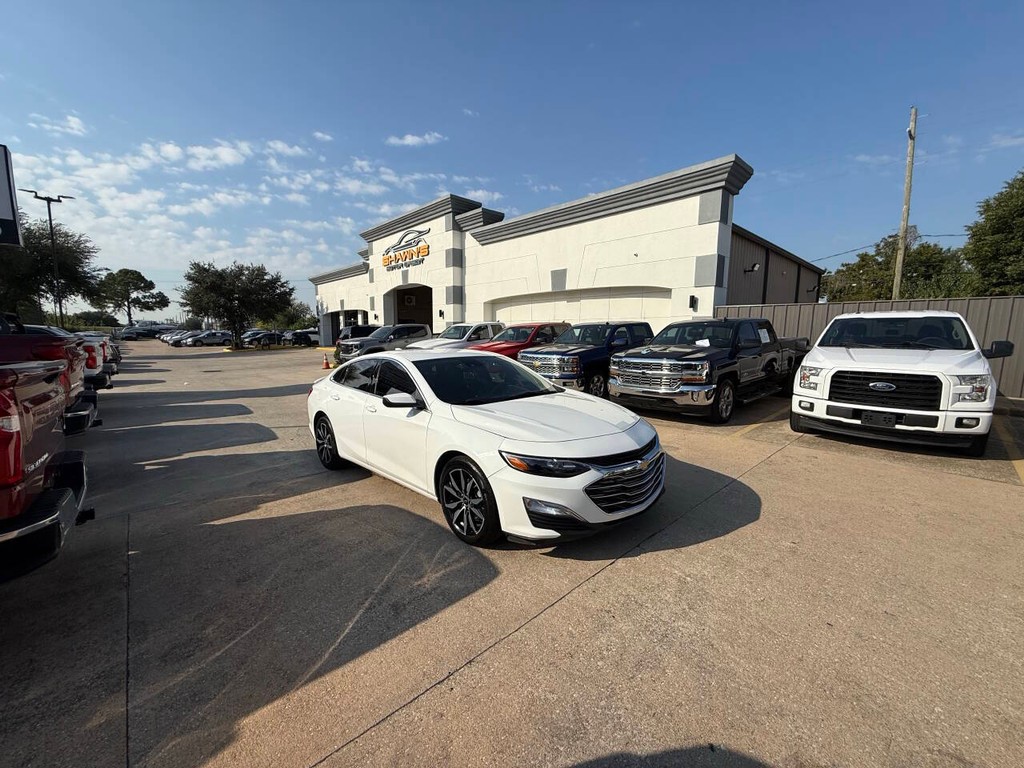 Chevrolet Malibu Vehicle Full-screen Gallery Image 40