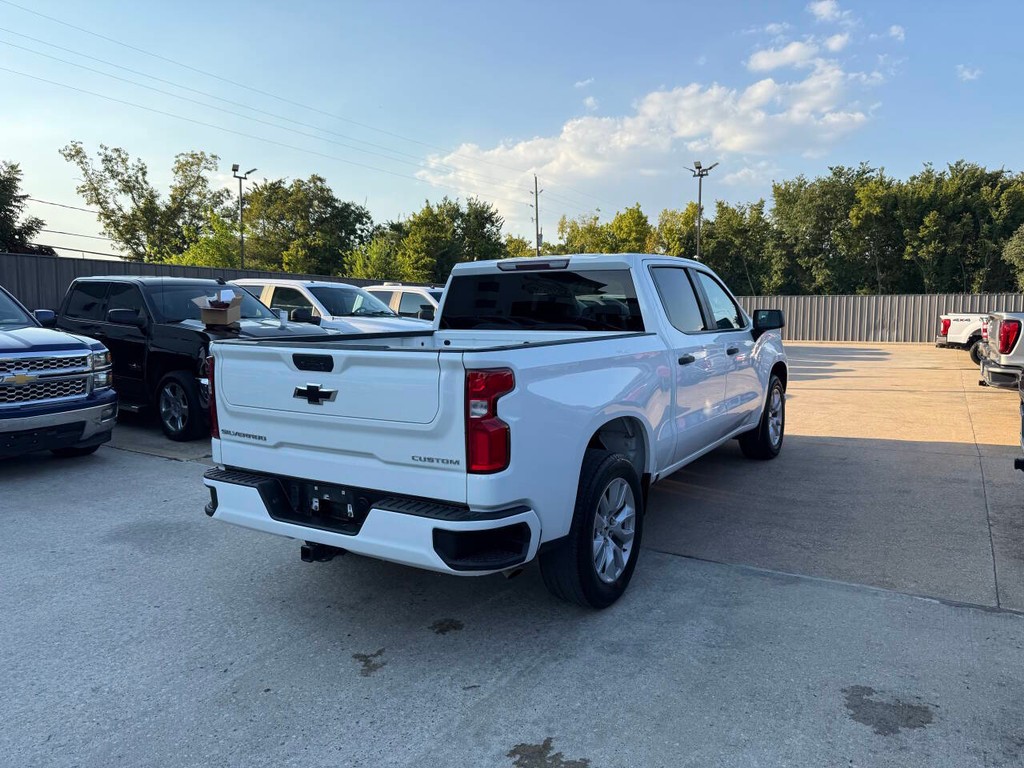 Chevrolet Silverado 1500 Vehicle Full-screen Gallery Image 05