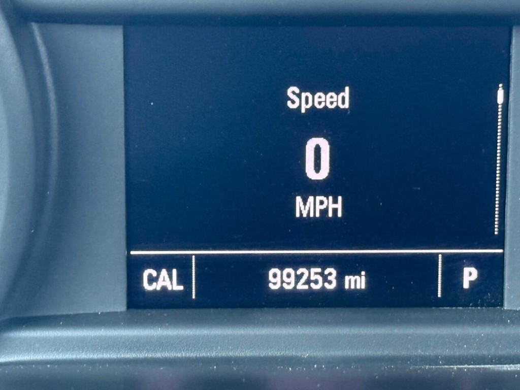 Chevrolet Silverado 1500 Vehicle Full-screen Gallery Image 32