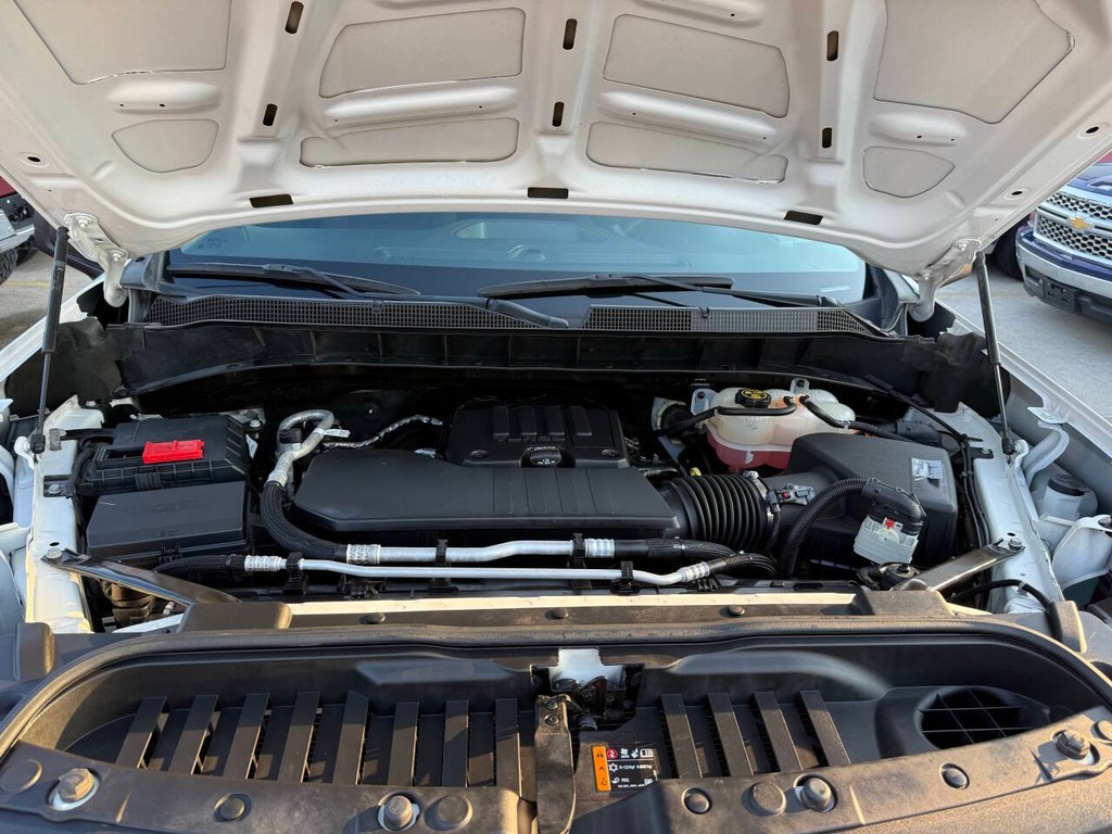 Chevrolet Silverado 1500 Vehicle Full-screen Gallery Image 34