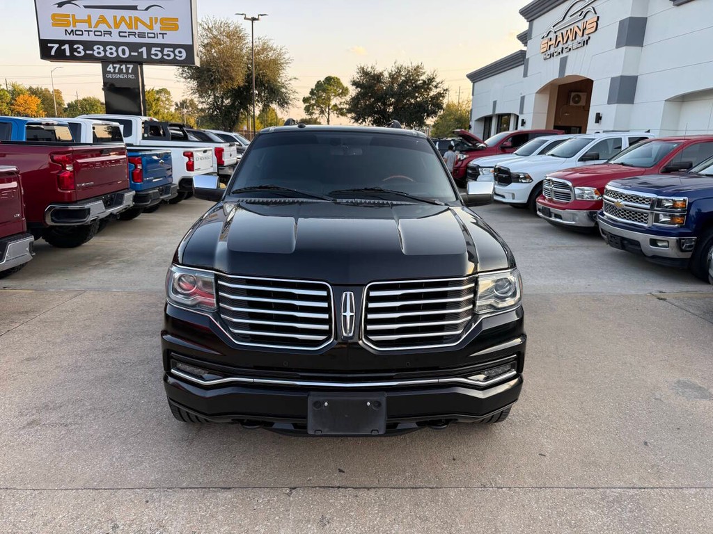 Lincoln Navigator Vehicle Full-screen Gallery Image 43