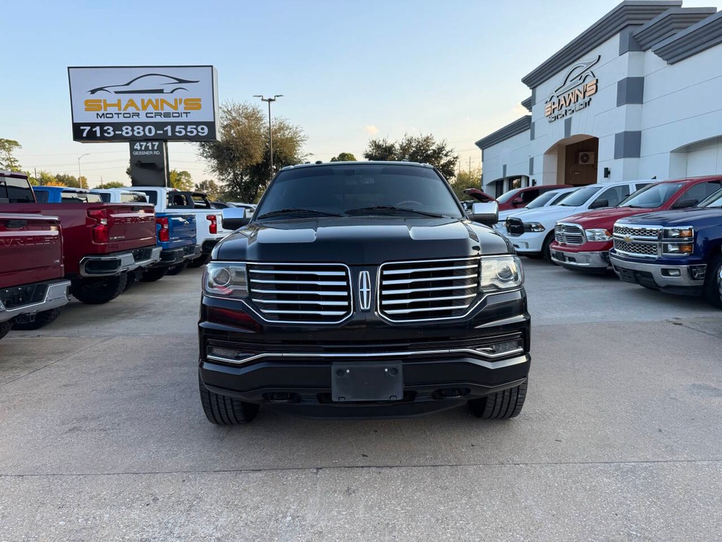 Lincoln Navigator Vehicle Full-screen Gallery Image 44
