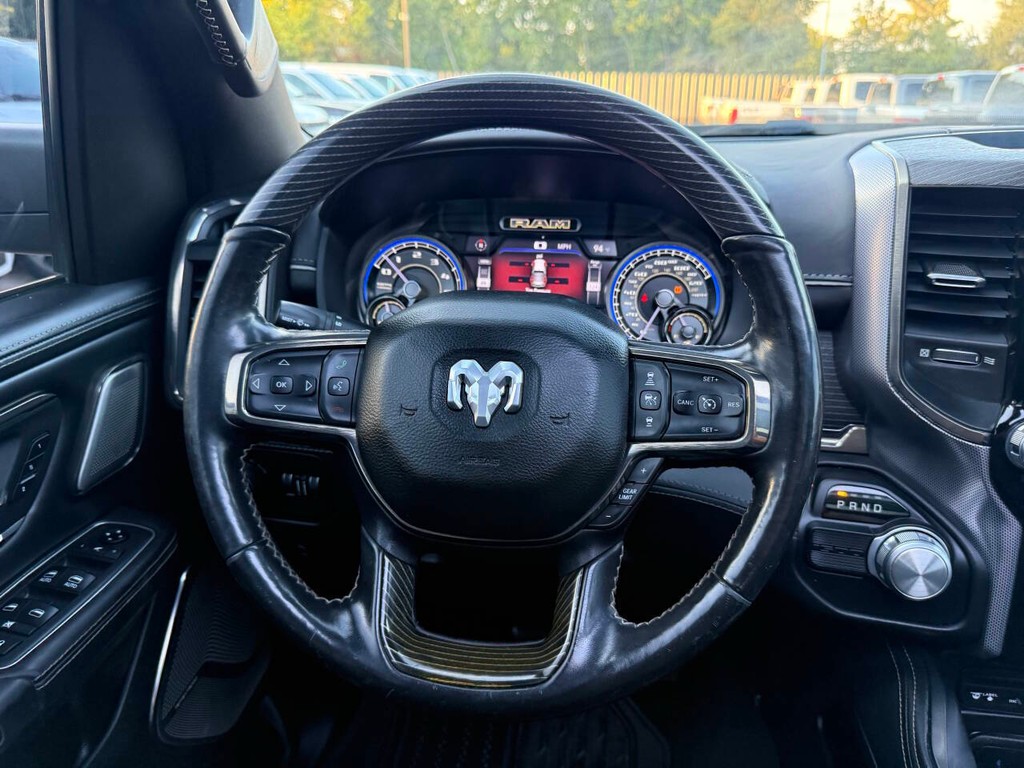 Ram 1500 Vehicle Full-screen Gallery Image 22