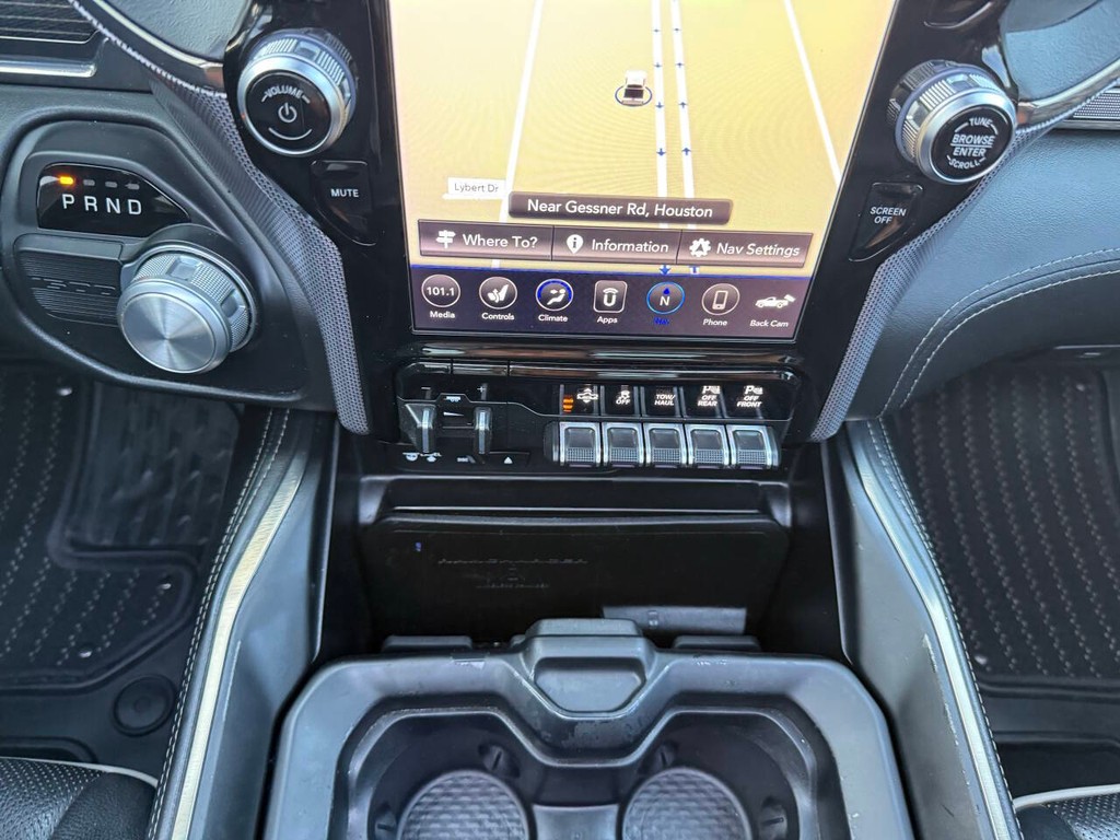 Ram 1500 Vehicle Full-screen Gallery Image 31