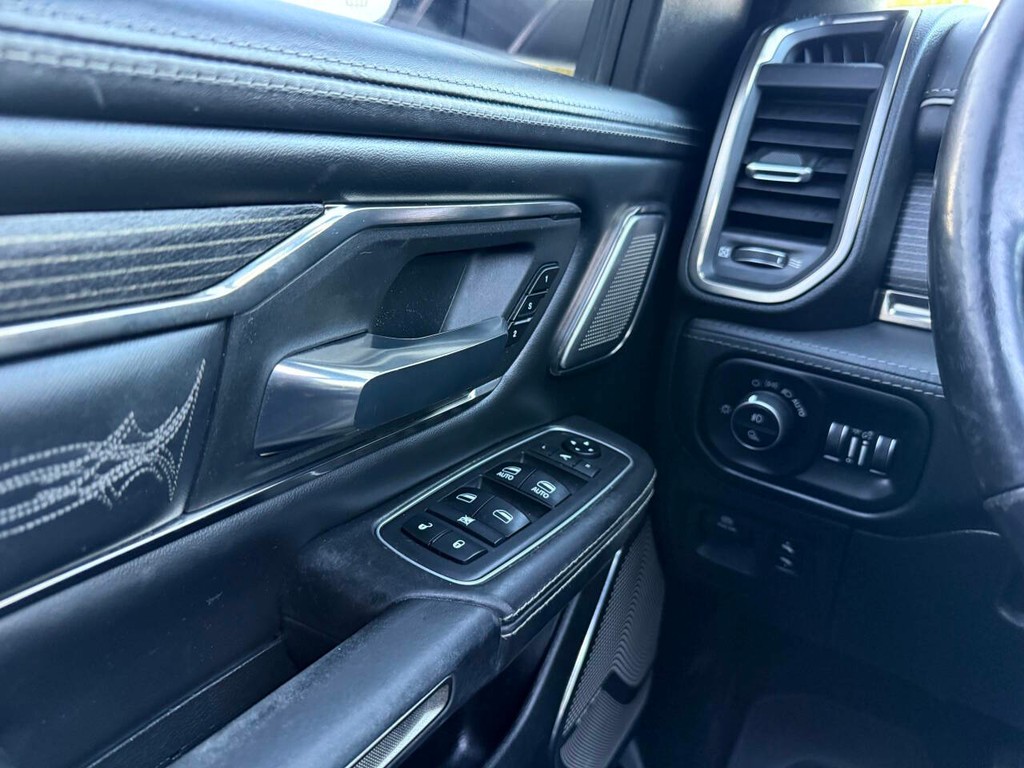 Ram 1500 Vehicle Full-screen Gallery Image 33