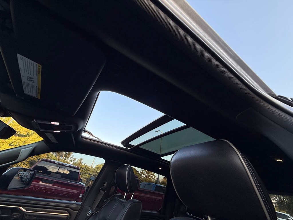 Ram 1500 Vehicle Full-screen Gallery Image 34