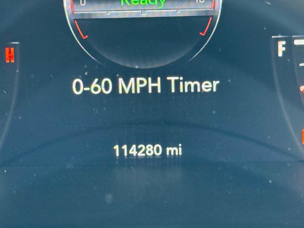 Dodge Challenger Vehicle Full-screen Gallery Image 26