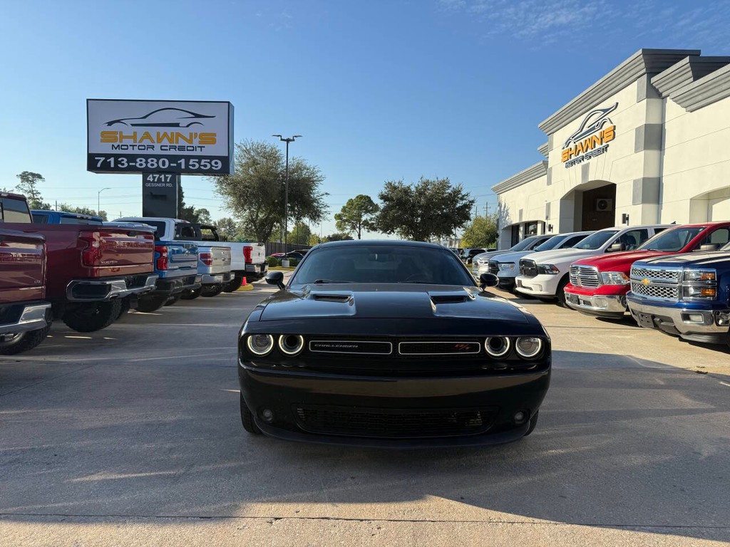 Dodge Challenger Vehicle Full-screen Gallery Image 33