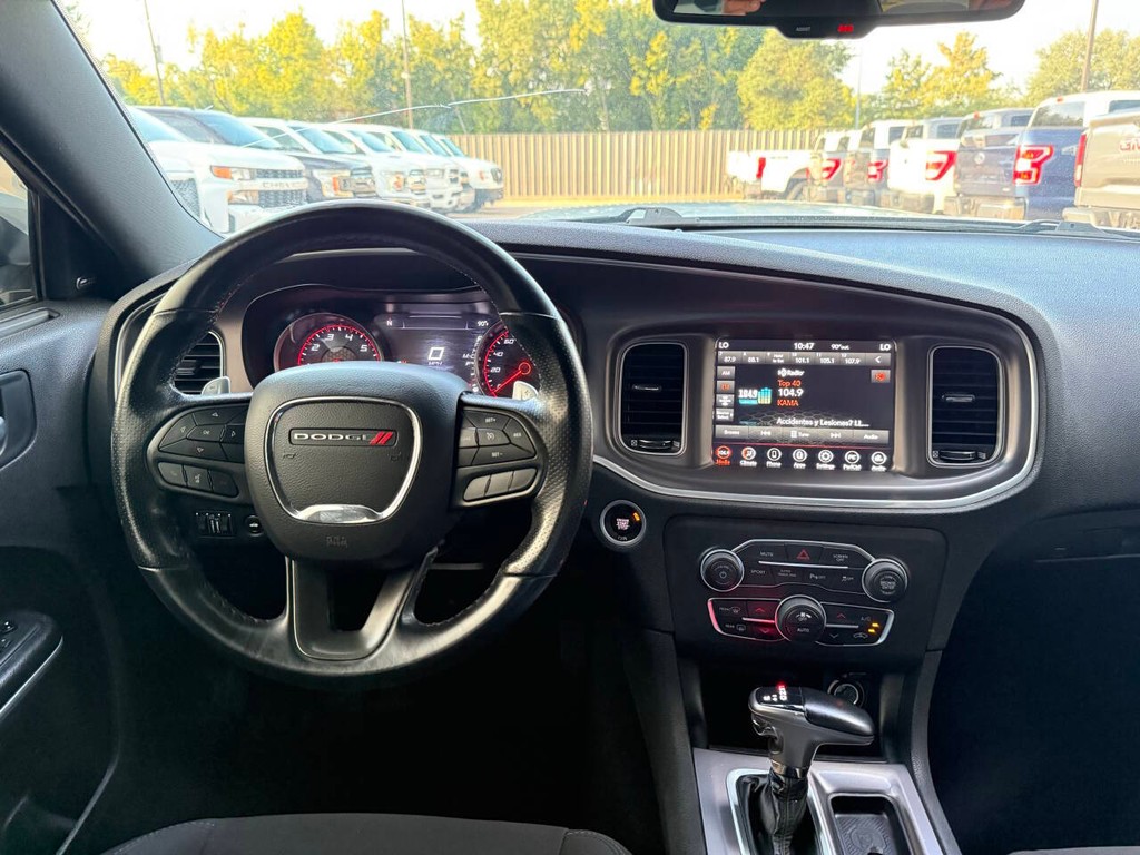 Dodge Charger Vehicle Full-screen Gallery Image 21