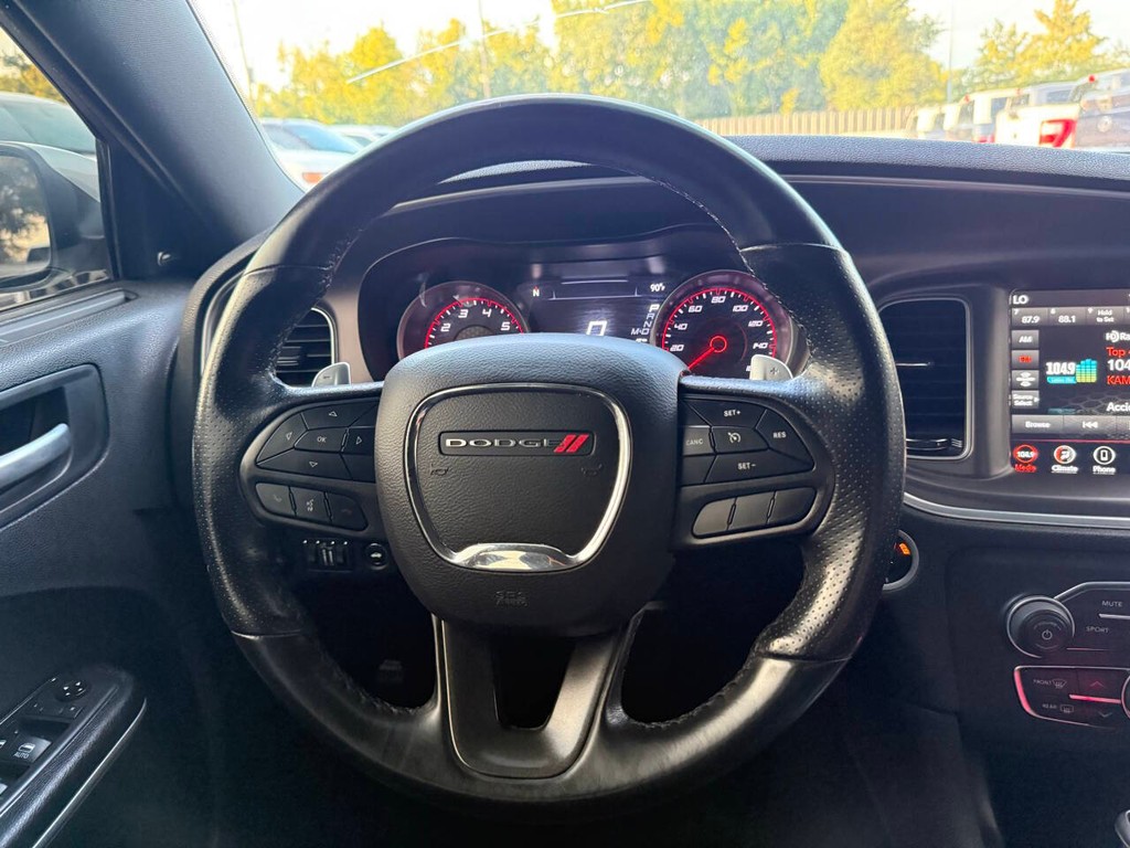 Dodge Charger Vehicle Full-screen Gallery Image 22